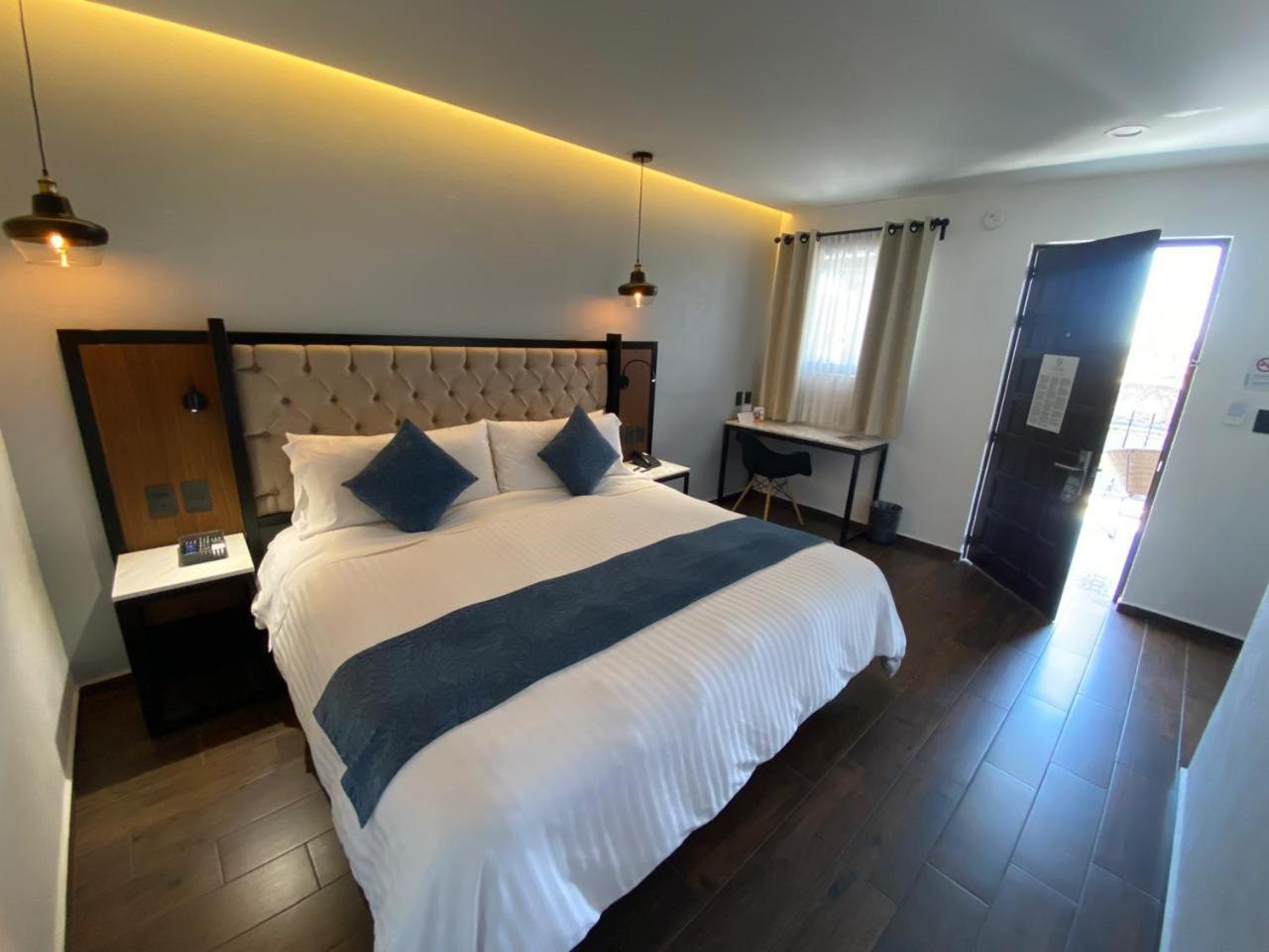 Hotel Boutique Casa Loreta Queretaro Ngoại thất bức ảnh